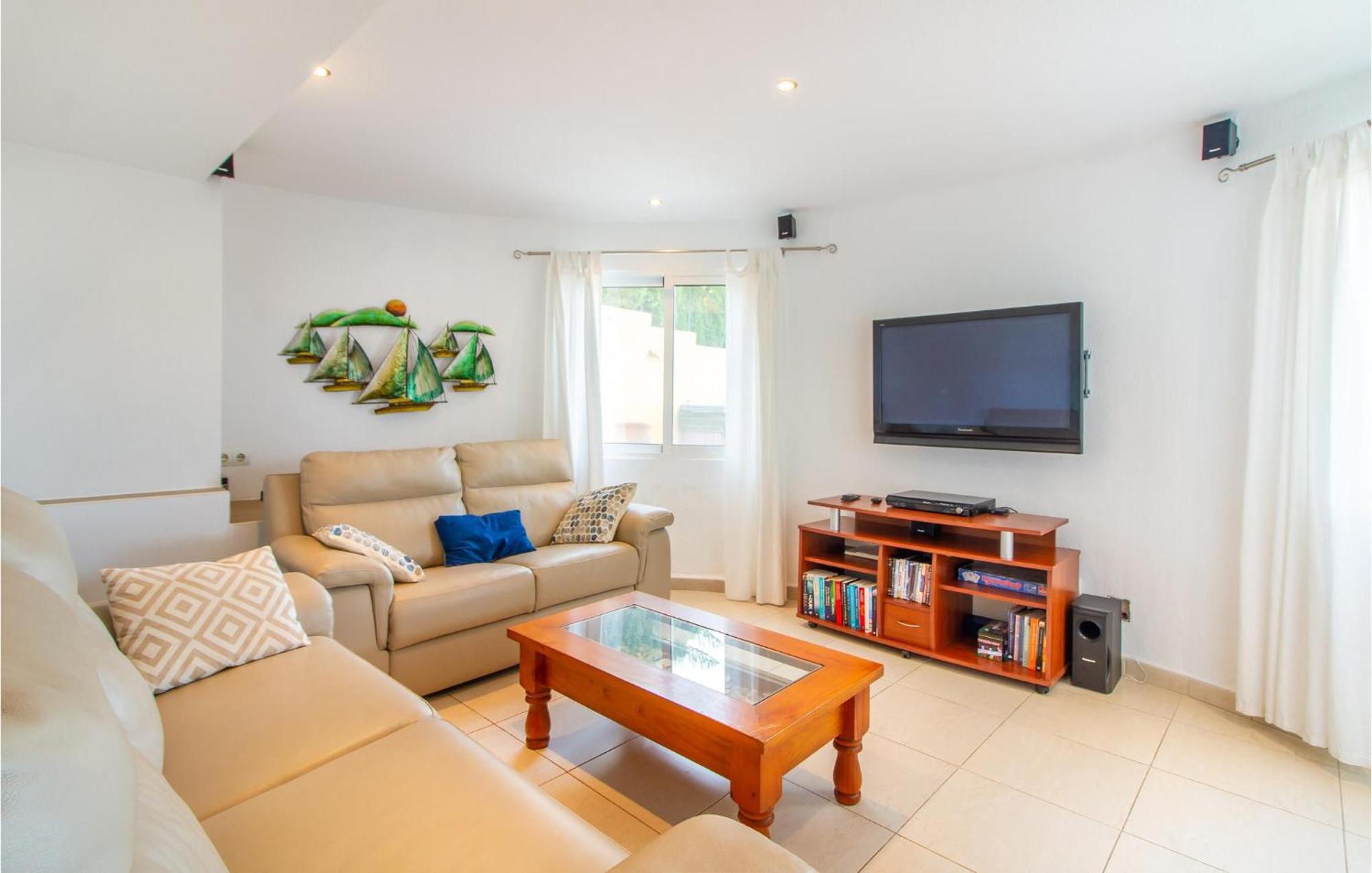 Beautiful Home In Gran Alacant With Kitchen Santa Pola Kültér fotó
